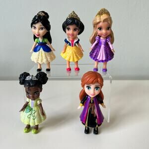 Disney Princess Snow White Rapunzel Anna Tiana and Mulan 3.5” Mini Dolls